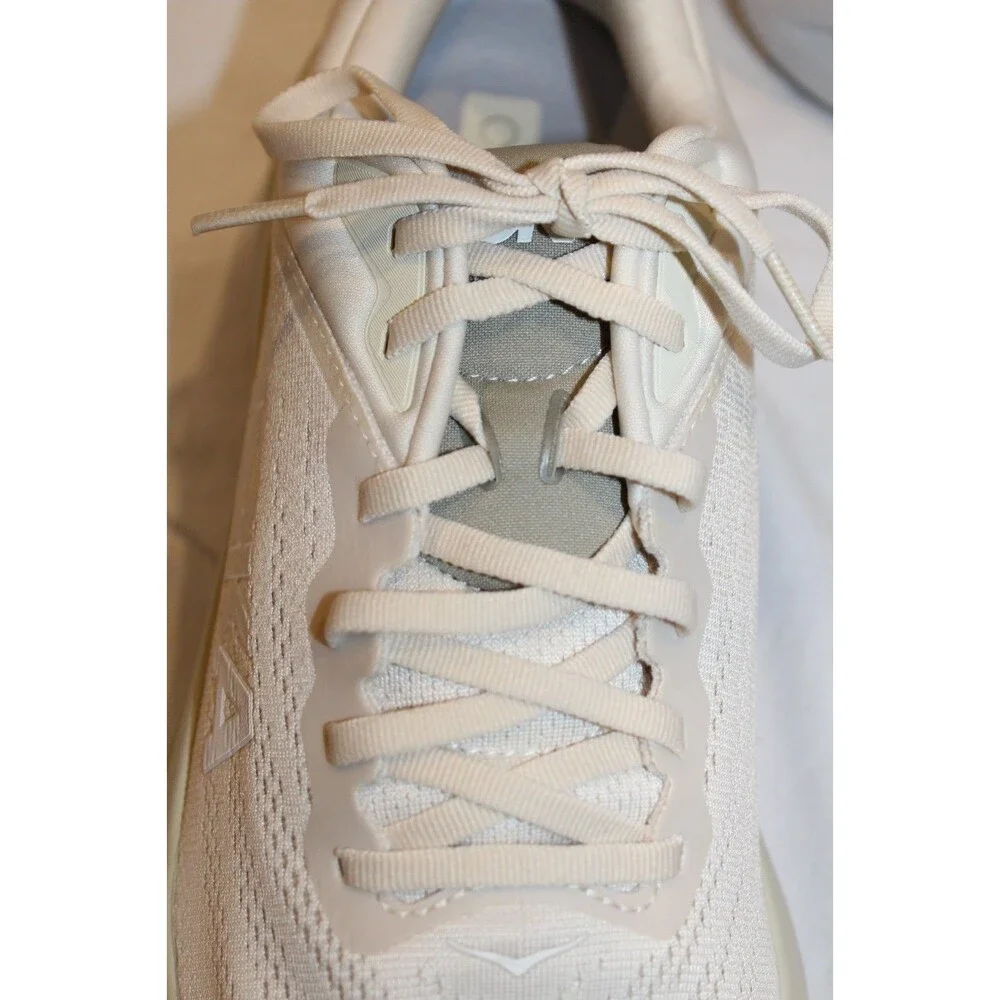 Hoka One One Men's Bondi 8 Athletic Sneakers OAT MILK‎ BARLEY sz 11.5 NWOB